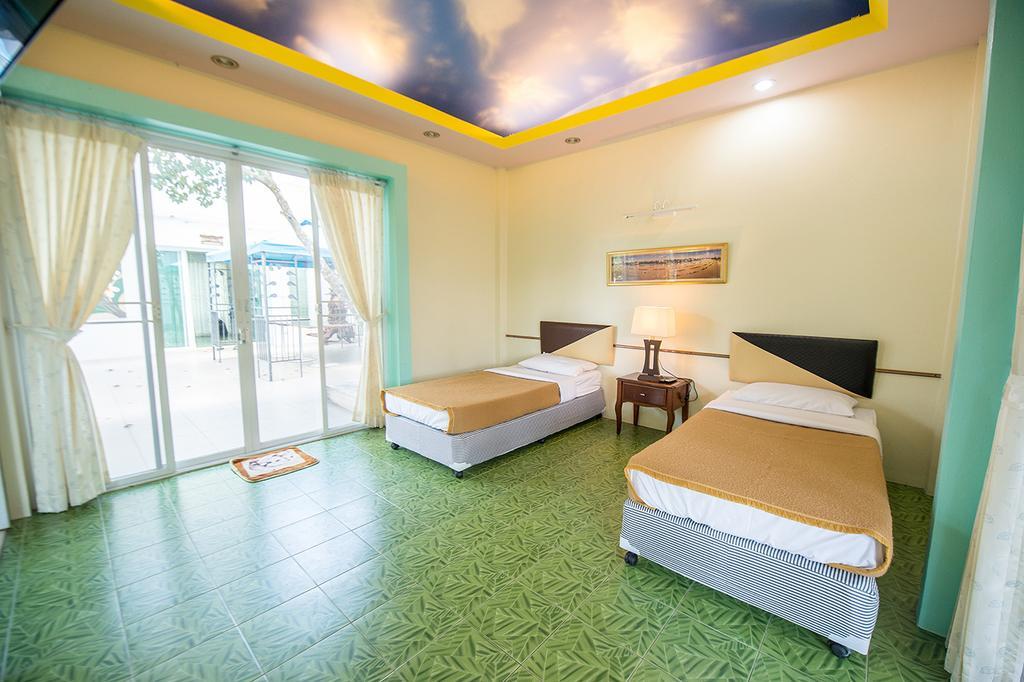 Poomvarin Resort Ban Wang Takhrai Exterior photo